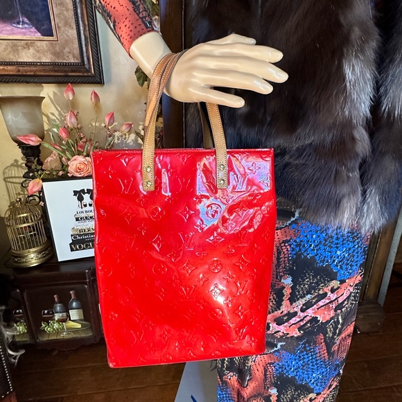 Gorgeous Louis Vuitton Vernis Patent Leather Tote - Picture 1 of 17